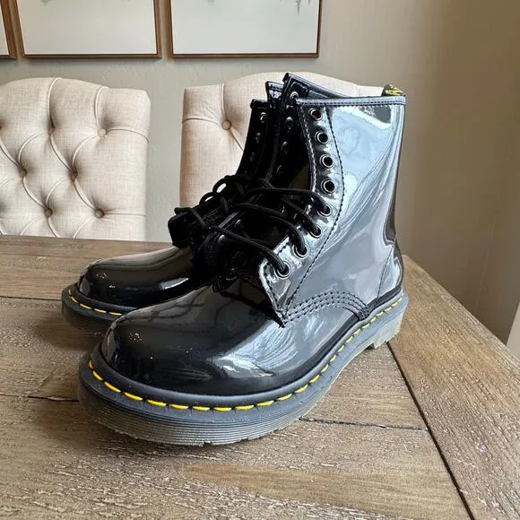 Dr Martens Women's Size 7 EU 38 Lug Sole Patent Leather Lace Up Combat Boots NEW