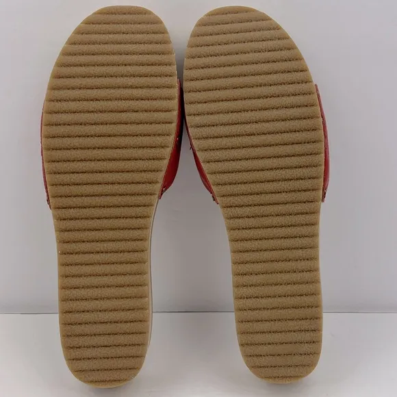 Dr Scholl’s SHOES, RED LEATHER TOP, ADJUSTABLE TOP STRAP, WOODEN SOLE, SIZE 10M