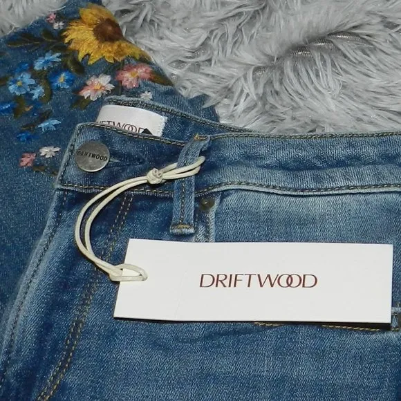 DRIFTWOOD COLETTE CROP 🌻🌸❀✿EMBROIDERED JEANS LIGHT WASH NWT🆕FAST 🏃‍♀️⚡🚚