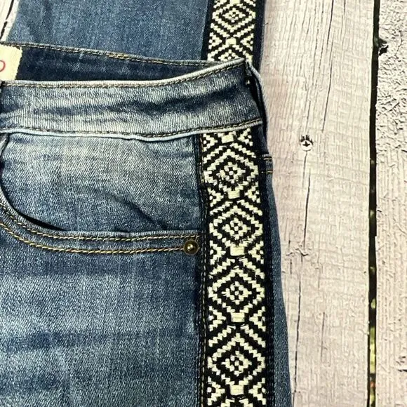 DRIFTWOOD Jackie Mid Rise Skinny Jeans
