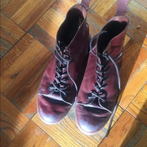 DR.MARTENS LEATHER BORDEAUX HIGH-TOP Boots RARE