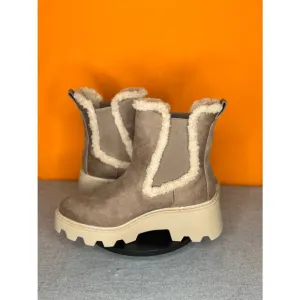 DV Dolce Vita Vandi Cozy Lug-Sole Platform Booties Mushroom Brown Size 8.5