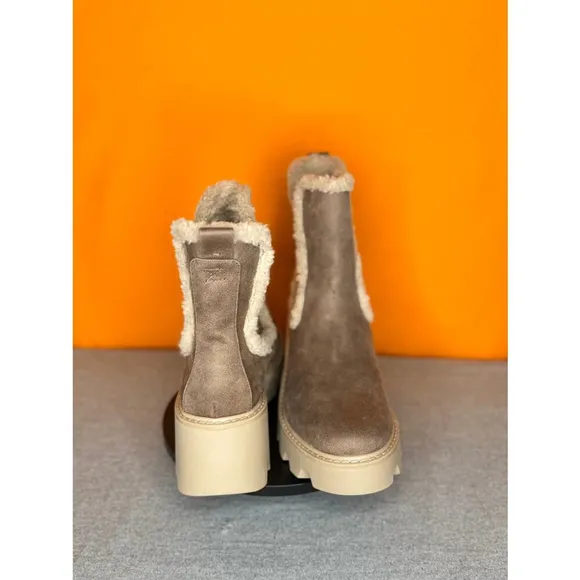 DV Dolce Vita Vandi Cozy Lug-Sole Platform Booties Mushroom Brown Size 8.5