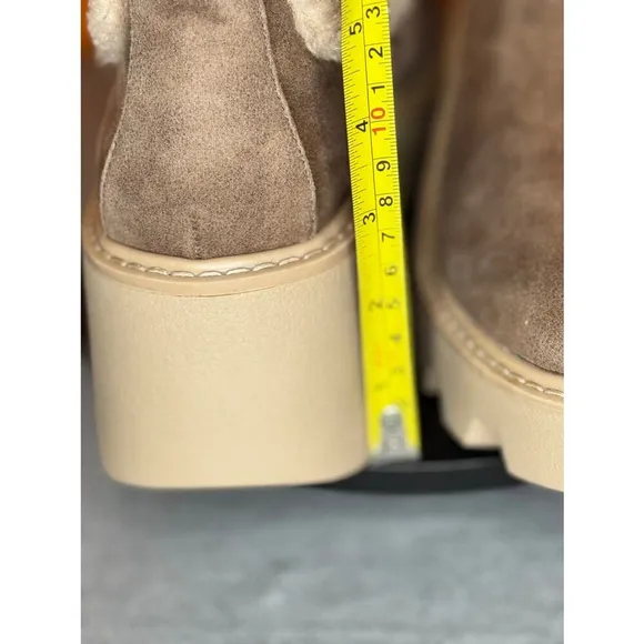 DV Dolce Vita Vandi Cozy Lug-Sole Platform Booties Mushroom Brown Size 8.5