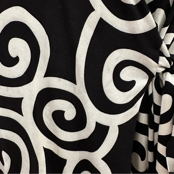 DVF Diane Von Furstenberg NEW JULIAN TWO Silk Jersey Wrap Dress Swirl Black sz 4