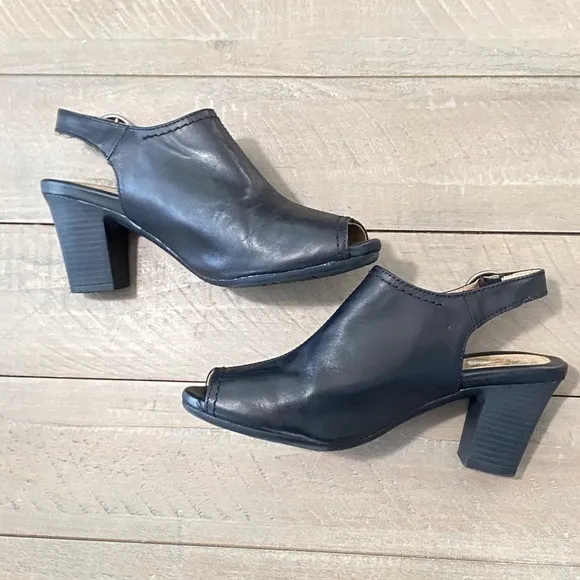 Earth Origins Sydney Black Leather Slip on Strap Heels l WOMENS Size 8 Shoes