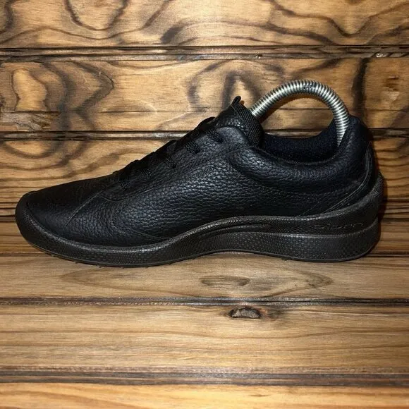 Ecco Biom Golf Hybrid Shoes Womens Size US 8 - 8.5 Black Leather EU 39 Spikeless