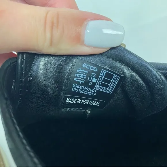 Ecco black derby slip on shoes