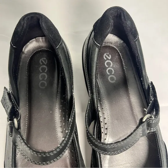 Ecco Mary Jane Comfort Shoes Womens Sz 40, US 9.5 Black Leather Adjustable Strap