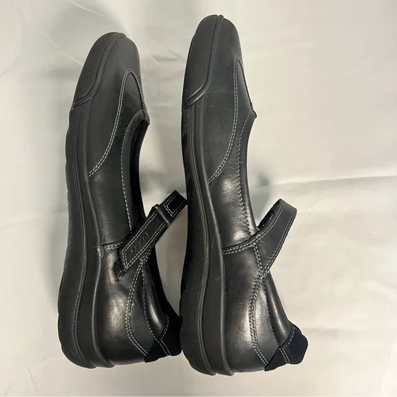 Ecco Mary Jane Comfort Shoes Womens Sz 40, US 9.5 Black Leather Adjustable Strap