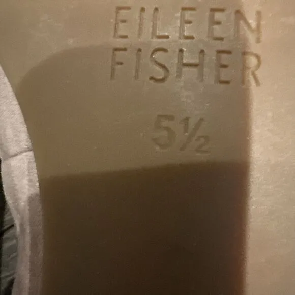Eileen Fisher Women Posy Flat Earth Suede Size‎ 5.5M