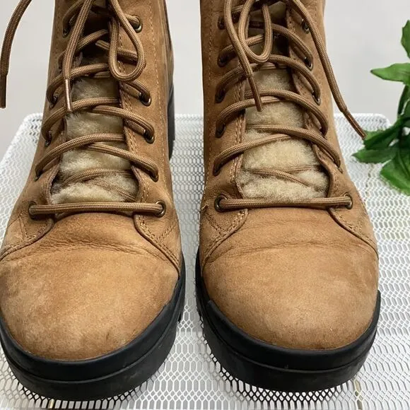 EILEEN FISHER Women Calm Tan Suede Shearling Platform lug Sole Hiker Bootie 7.5