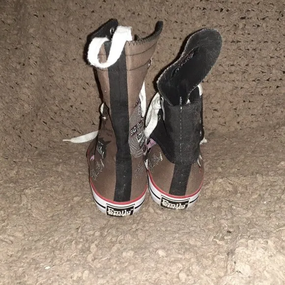EMILY THE STRANGE-Reversable Snap-Sneaker Boots-Graffitied Brown-RARE-Sz 6-NM