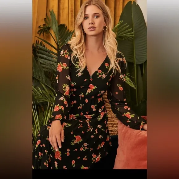 English Rose Onyx Floral Monaco Tiered Maxi Dress 010