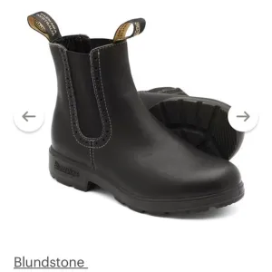 EUC Black Blundstones
