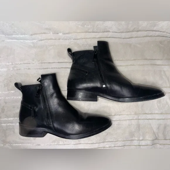 EUC KENZO Totem Flat Zip Leather Ankle Boots - Black Size 38