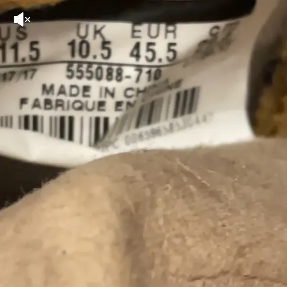 EUC!  Men’s suede wheat Jordan 1 in size 11.5.  Barely worn!