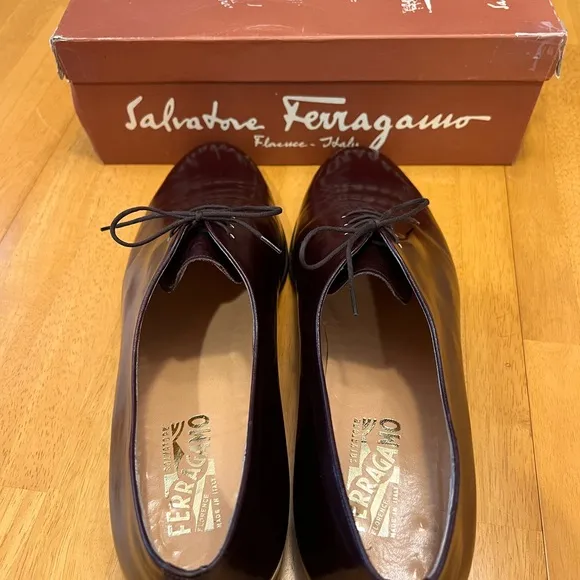 Ferragamo dress shoes Oxford plain-toe.  Style: Andrea.