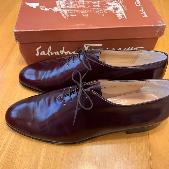 Ferragamo dress shoes Oxford plain-toe.  Style: Andrea.