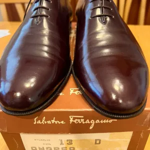 Ferragamo dress shoes Oxford plain-toe.  Style: Andrea.