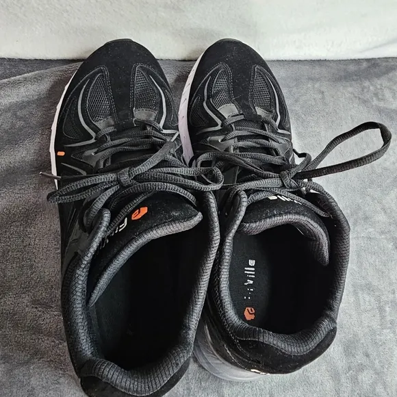 Fitville mens shoes size 13 EW (extra wide)