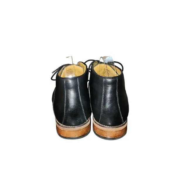 Florsheim Mens Dz 9.5D 14202 Black Soft Perforated Leather Chukka Boots Career