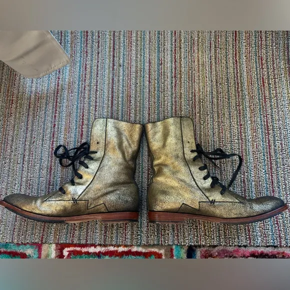 Fluevog LIKE NEW Down to Earth Valentina brushed gold lace-up midcalf boot 8.5/9