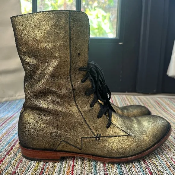 Fluevog LIKE NEW Down to Earth Valentina brushed gold lace-up midcalf boot 8.5/9