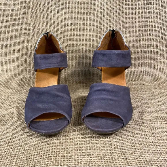 Fly London sandals heel ankle strap leather size 6.5-7