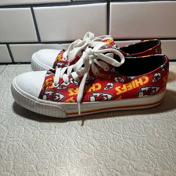 Foco Kansas City Chiefs Mens shoes size 9 taylor swift travis kelce