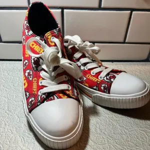 Foco Kansas City Chiefs Mens shoes size 9 taylor swift travis kelce