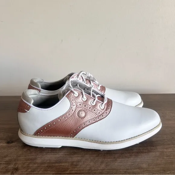 FootJoy Traditions Women's Golf Shoe Size 9.5 NEW