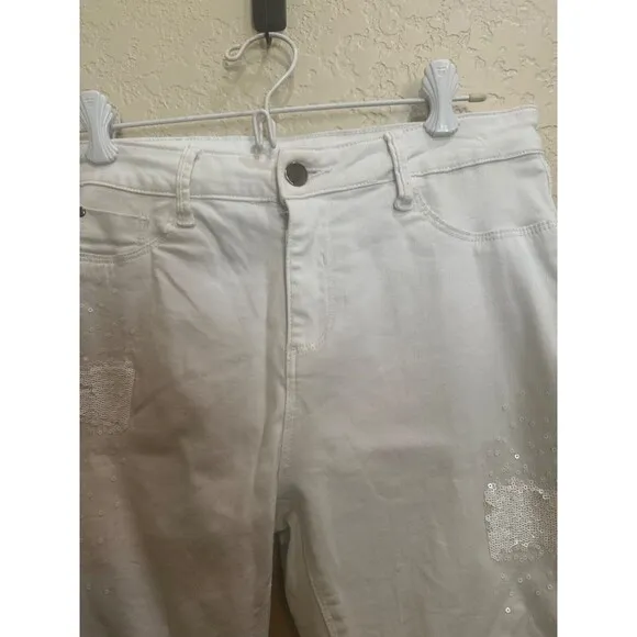 Frank Lyman Women’s White Sequin Embellished Jeans Size M