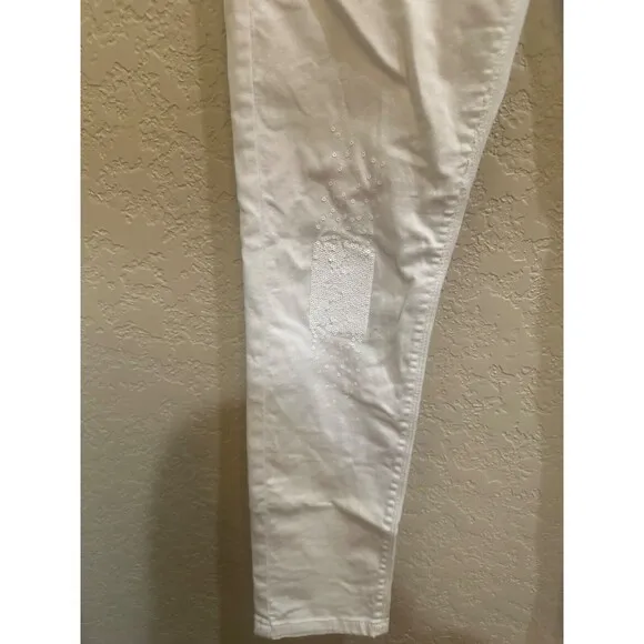 Frank Lyman Women’s White Sequin Embellished Jeans Size M