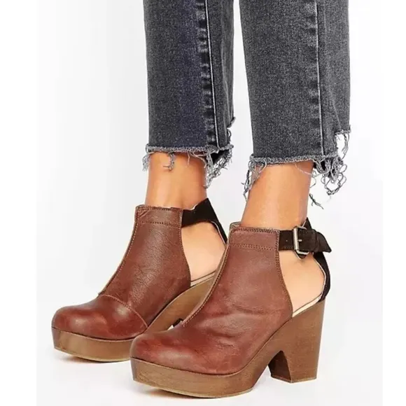 Free People Amber Orchard Clog Size/ 38