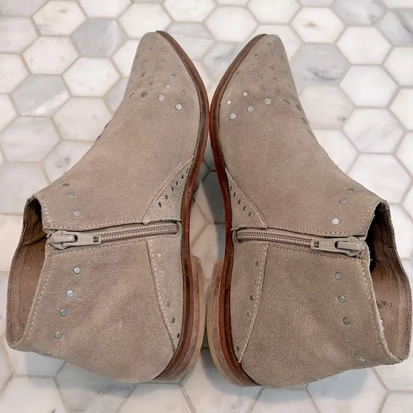 Free People Aquarian Distressed Ankle Boot Taupe Leather Flat Booties Women’s 8