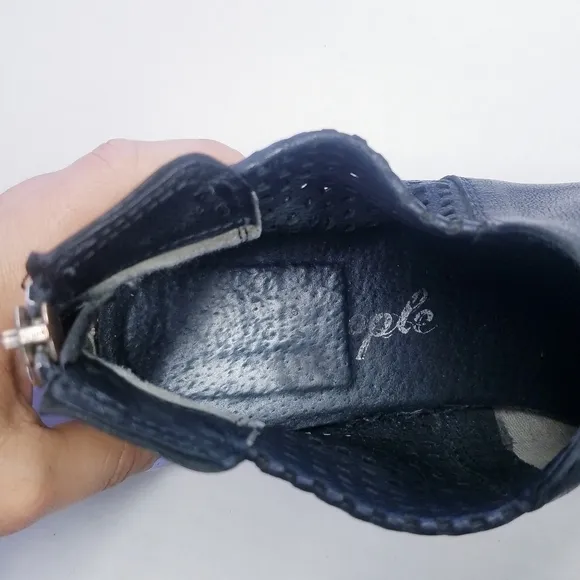 Free People | Black Low Top Flat Boots, 9.5