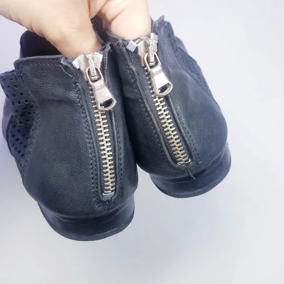Free People | Black Low Top Flat Boots, 9.5