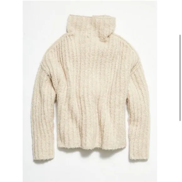 FREE PEOPLE Fluffy Fox Turtleneck Sweater Ivory PearlKnit Wool XS Cozy Boho