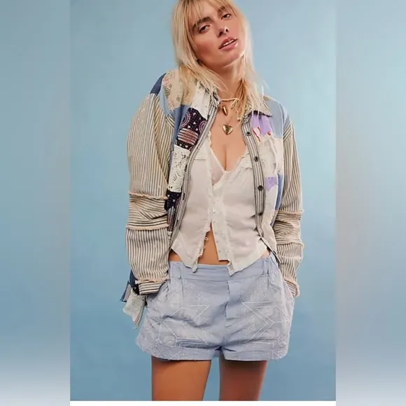 Free People Westover Embroidered Shorts in Bluebell Combo Size XL. NWT