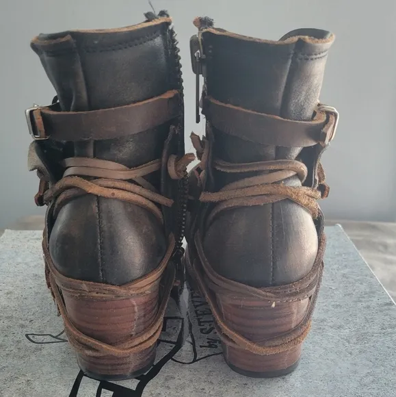 Freebird By Steven CRUE Leather Boots 7 Like New!