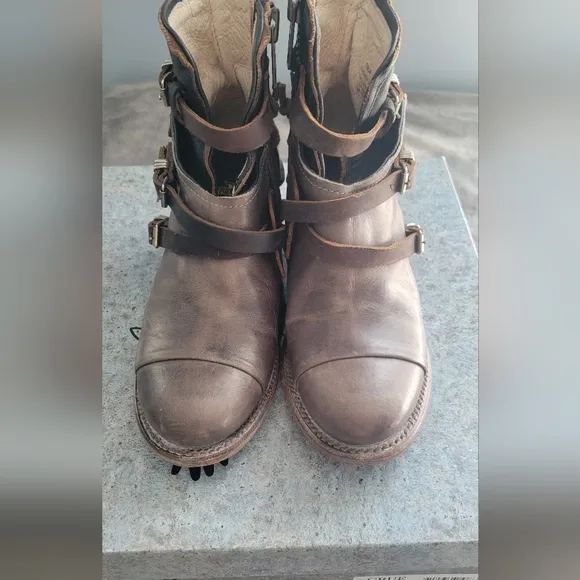 Freebird By Steven CRUE Leather Boots 7 Like New!