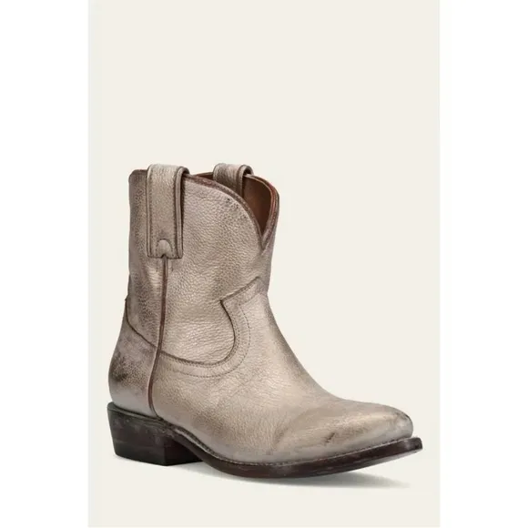 Frye billy white grey cream distressed stitched short boots booties Cowboy 6.5