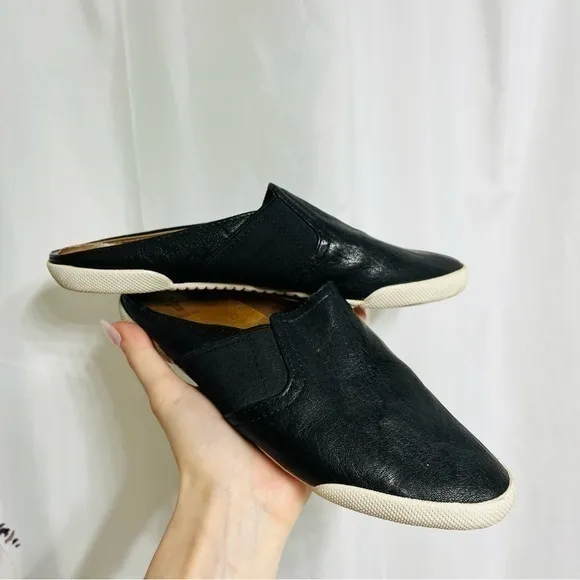 FRYE Melanie Gore Slip On Mules