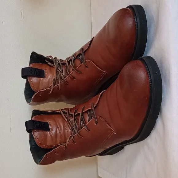 FRYE MEN'S RICH BROWN LEATHER BOOTS,  TERRA MODEl.   LEATHER LACES, SIZE 12 ,EUC