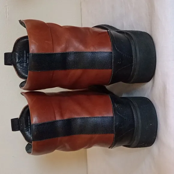 FRYE MEN'S RICH BROWN LEATHER BOOTS,  TERRA MODEl.   LEATHER LACES, SIZE 12 ,EUC