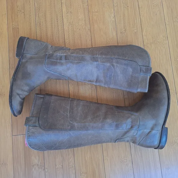 Frye Paige Tall Riding Boots Tan Distressed Leather Made in Mexico women's sz 6