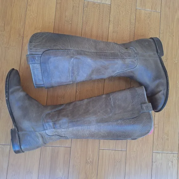 Frye Paige Tall Riding Boots Tan Distressed Leather Made in Mexico women's sz 6