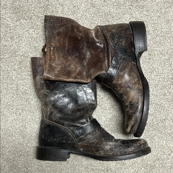 Frye Veronica Distressed Finish moto boots size 9.5