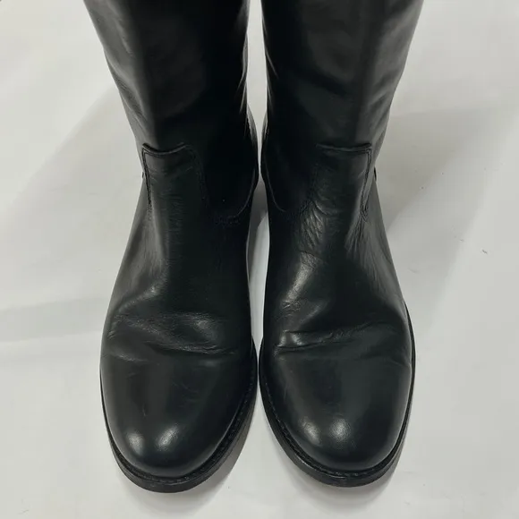 FRYE Women’s Black Leather Zip Up Knee High Boots. Flat Heel.